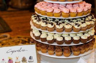 Midnite Confections Cupcakery - 8