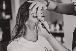 Artistry HD - Airbrush Makeup for High Definition Photography - 7