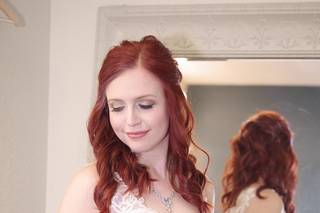 Cassie Bruns, On-Location Hair and Makeup - 7