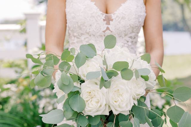 Picture This Wedding: We offer Micro-Wedding Packages! 1