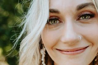 Elizabeth Moran Beauty - 15