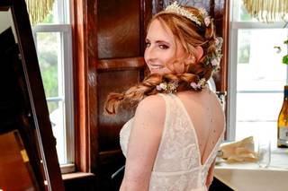 Bella Angel Hair and Makeup - 10