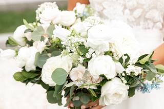 Stoneblossom Floral and Wedding Design - 7