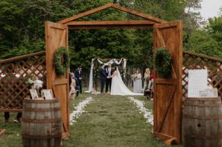 Hidden Creek Farm Weddings - 40