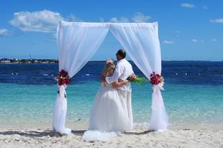 Bahamas Wedding Planner - 55