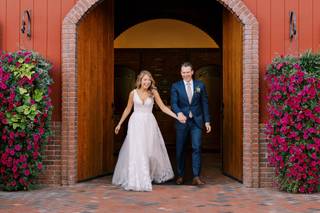 Ali & Garrett Wedding Photographers - 28