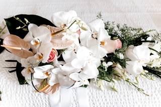 Pike's The Flower Shop - 30