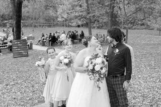 Crooked River Farm Weddings LLC - 24