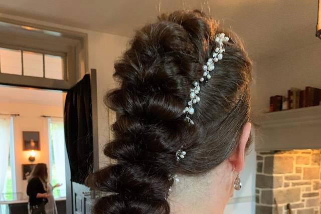 MADiFACE HAIR and MAKEUP 1