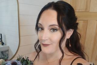 Larissa Lake Makeup Artist & Co. - 11