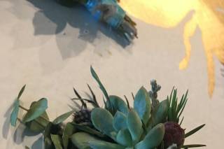 Lizzie Bee's Flower Shoppe - 25