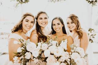 Lulu’s Lei + Bouquets - 30