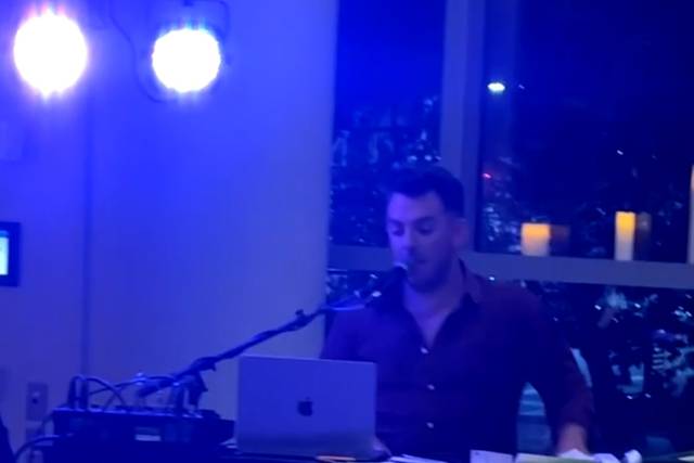 Felix and Fingers Dueling Pianos 2