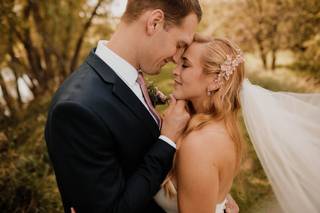Buttoned Up Weddings & Events - 3