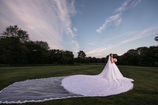 Jasmine's Bridal Shop - 19