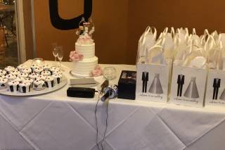 Cakes On The Move - 105