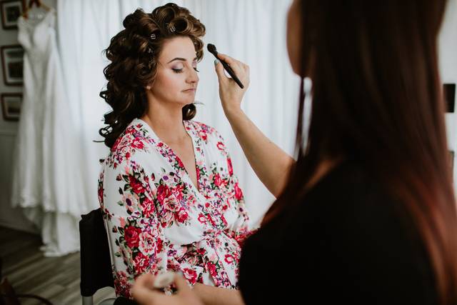 Veronica Fensel Makeup & Hair Artist 1