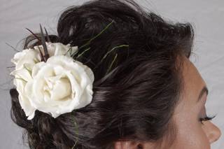 Mickie Hanson Make-Up Artistry & Hair Design - 16