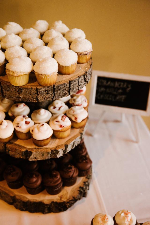 LuAnn's Cupcakes & Bakery - 2