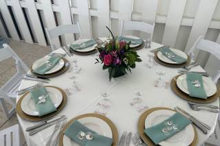 Tropical Interiors Florist - 7