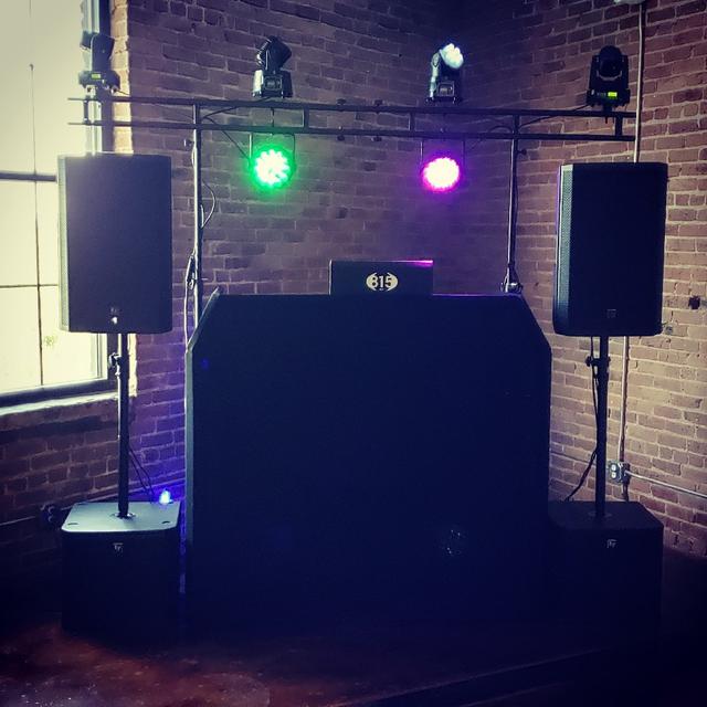 Rockford DJ and Photo Booth Company - 3