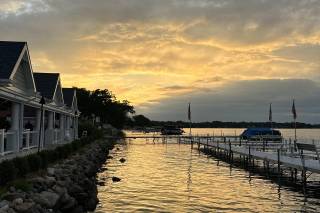 Bay Pointe Inn - 19