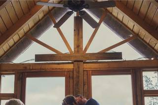 Nolichuckey Bluffs Bed & Breakfast Cabins & Wedding Venue - 18