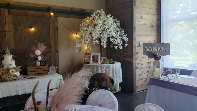 Main Event Wedding Boutique & Event Rental - 1