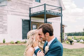 Amazing Graze Barn - 15