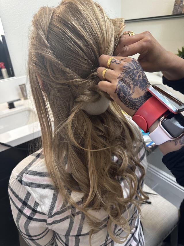 Dimpsi Mehndi - 3