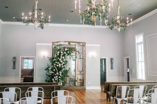 The Parlour at Manns Chapel - 18