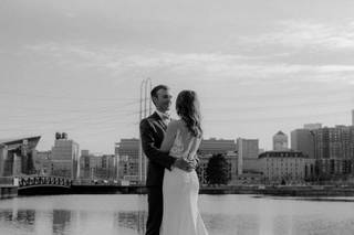 Raffiné Bridal & Formal Wear - 30