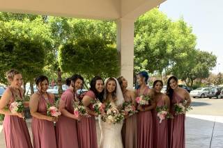 Katrione's Blooms and Crafts - 12