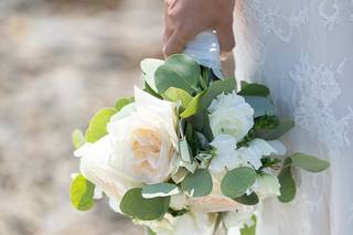 Fleurant Flowers & Design - 8