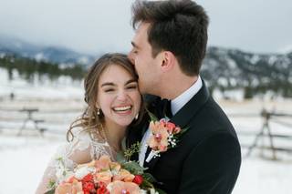 Fanciful Floral Design and Wedding Planning - 8