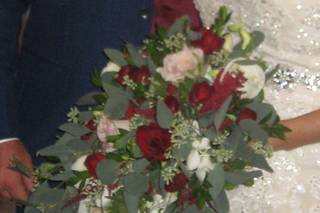Swan Floral & Gift Shop - 2