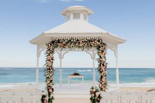 Black and White Weddingss & Events - 5