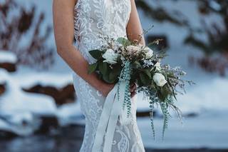 Timless Salon & Bridal Studio - 53