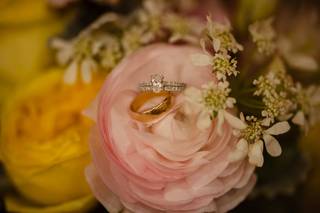 Petals to Pines Floral Located at 101 Market - 27
