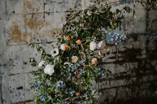 Bird Watching & Pruning Floral - 13