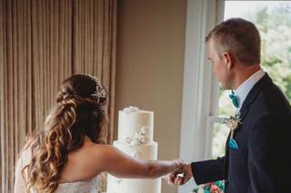 Sonar Beauty Salon and Bridal Nook - 27