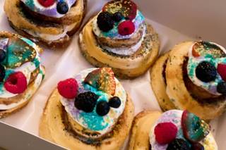 Unikakes Bakery - 13