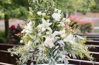 Beverly's Flowers and Gifts - 5