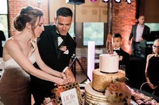 Chickadee Hill Cakes - 92