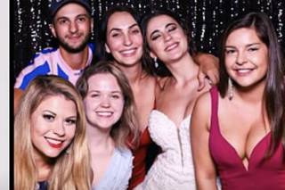Full Frame Photo Booth - 8