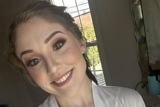 Jennifer Le Makeup - 14