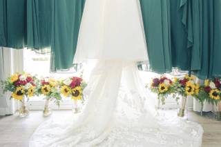 Clare's Corner Floral - 48