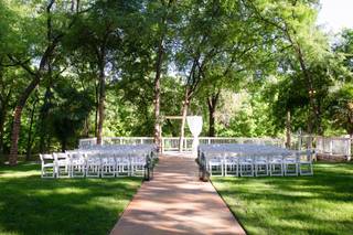 Casa Blanca On Brushy Creek - 42
