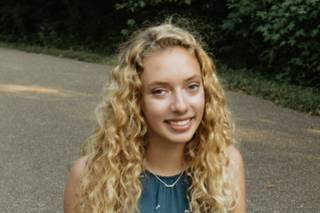 Allie Logsdon Photo - 5