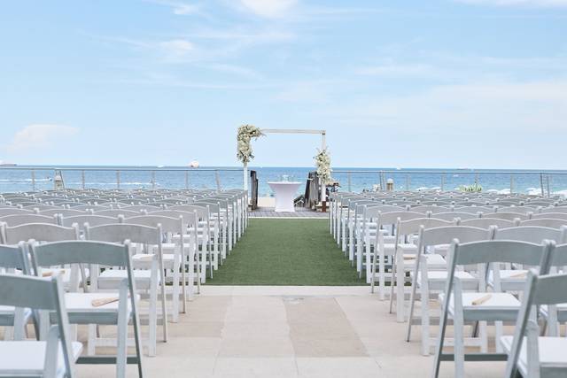 Fort Lauderdale Marriott Harbor Beach Resort & Spa 1